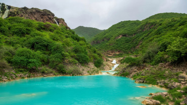Salalah: Full-Day Beach Escapade Hidden Beach & Rakyut Beach
